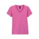 Gildan SOFTSTYLE® - Félszűkített, oldalvarrott fazonú, V-nyakú női póló - Azalea - 2XL